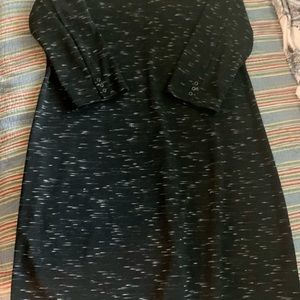 3/4 sleeve knit dress w/button detail on sleeve